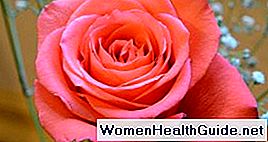 Benefici di acqua di rose