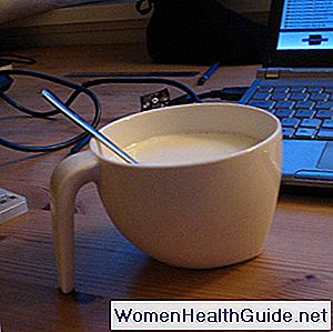 Il latte ti aiuta a dormire?